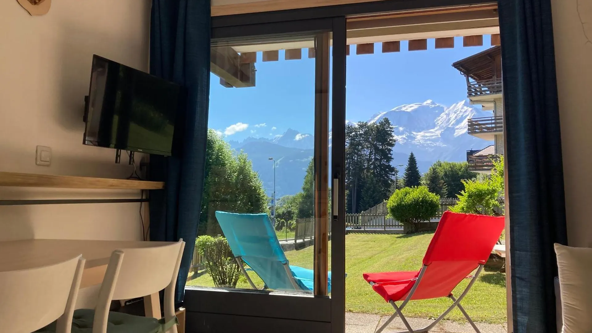 La Marmotte: Vue Mont Blanc, Terrasse, Parking Apartment Combloux 0*,