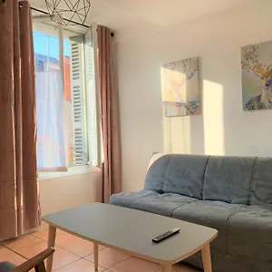 L'allier 21 - Parking - Hypercentre - Thermes Appartement